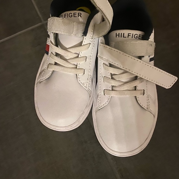 Hilfiger sneakers. Boys size 9. Like new. - Picture 2 of 3